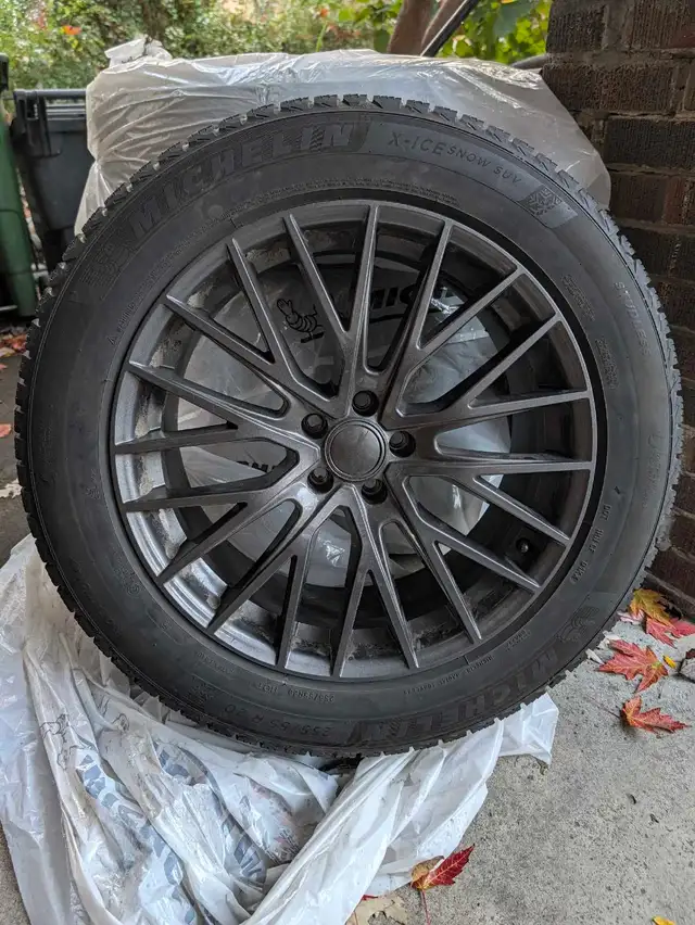 Michelin X-Ice Snow SUV Winter Tires 255/55R20 on Gunmetal Alloy ...