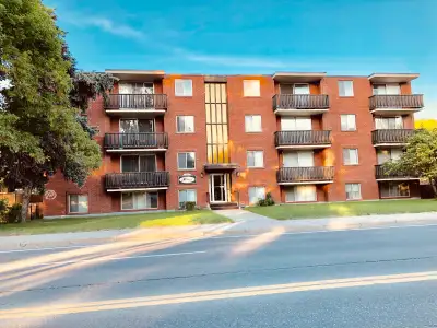 Fantastic 1 bed. apartment in Kensington near LRT, DT & SAIT