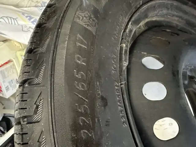 2025 Nissan Rogue Michelin Snow Tires and Rims in Tires & Rims in Grand Bend - Image 4