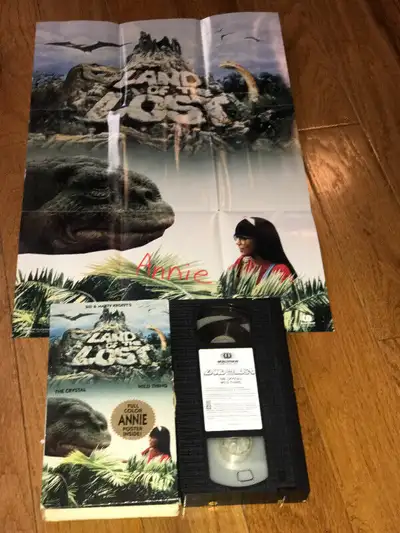 Land Of The Lost VHS Video with unused Poster 1993 Sid & Marty Krofft Vintage Rare ...pickup Niagara...