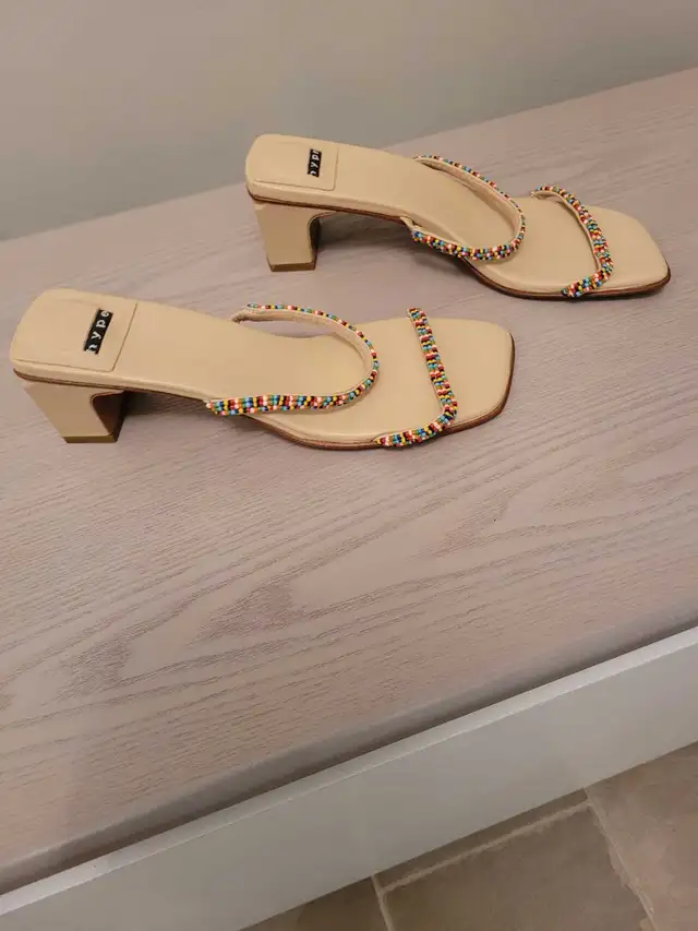 Hype Lady's Sandals in Women's - Shoes in St. Albert - Image 5