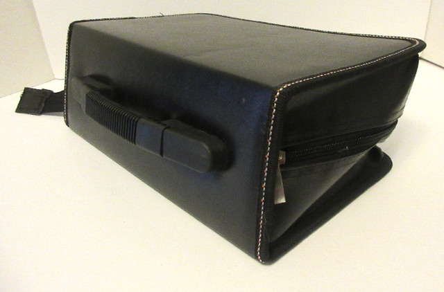 CD / DVD Wallet 208 Disc Capacity~Black with Nice Pattern~NEW~ in CDs, DVDs & Blu-ray in Stratford - Image 4
