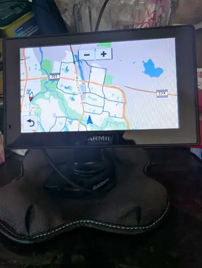 Navigate with ease using this Garmin DriveAssist 50LMT GPS, which comes with a mount for secure plac...
