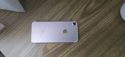 Apple iPhone 7, View more