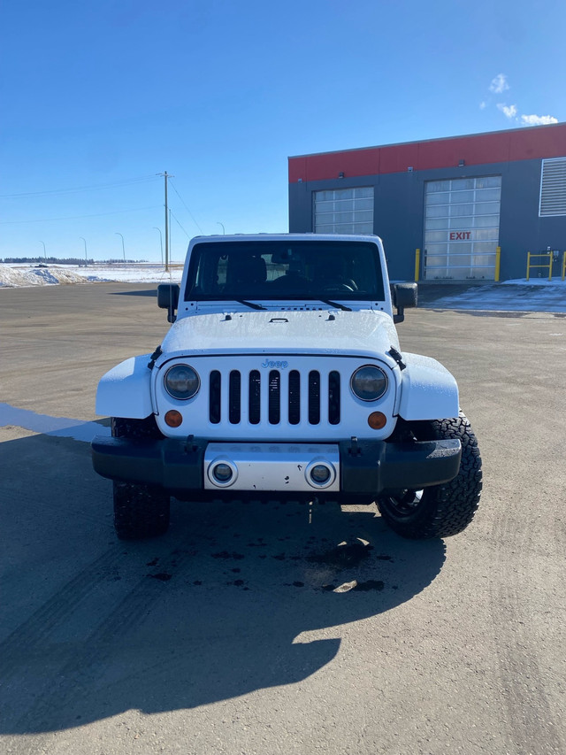 2013 Jeep Wrangler Unlimited Sahara in Cars & Trucks in Strathcona County - Image 3