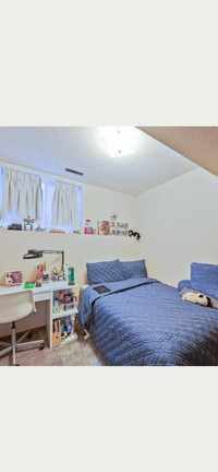Available may 31 legal one bedroom living city 29 ave