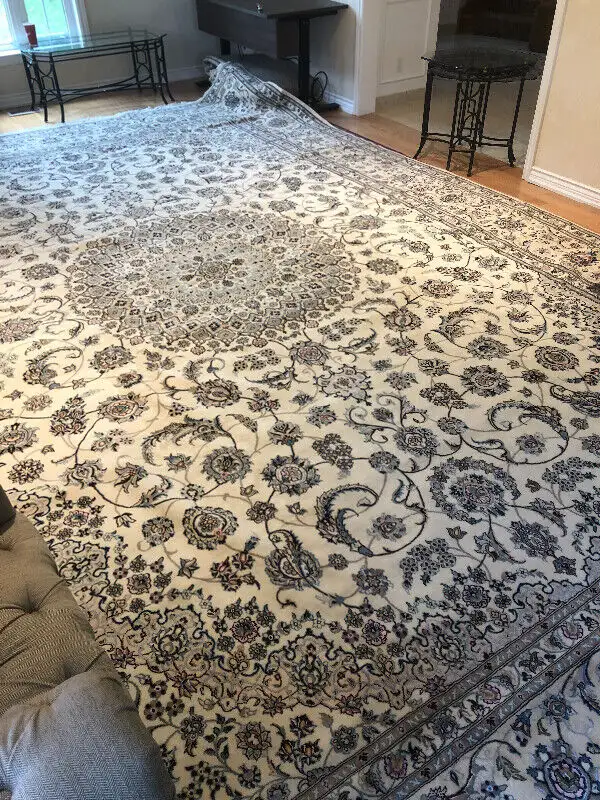 Persian Naeen fine handmade rug ( Iran) in Rugs, Carpets & Runners in Markham / York Region - Image 7