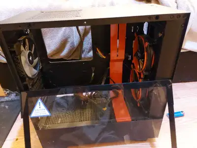 Works great. 1660 ti GPU, 9400f I5 CPU, 16gb of RAM, 1tb SSD + 1tb HDD, 500w power supply. Medium-Hi...