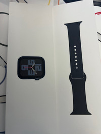 Apple Watch   SE Gen 2 Midnight /  11 month warranty