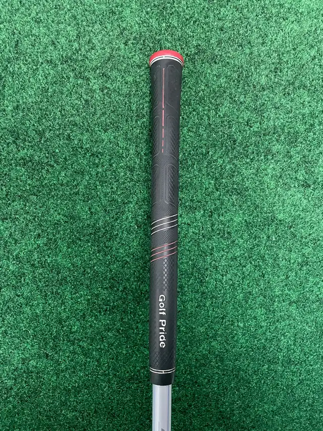 Taylormade SLDR 3 Hybrid  in Golf in Ottawa - Image 5