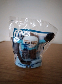 2010 Vancouver Winter Olympic McDonald's Toy Ice Hockey - NEW