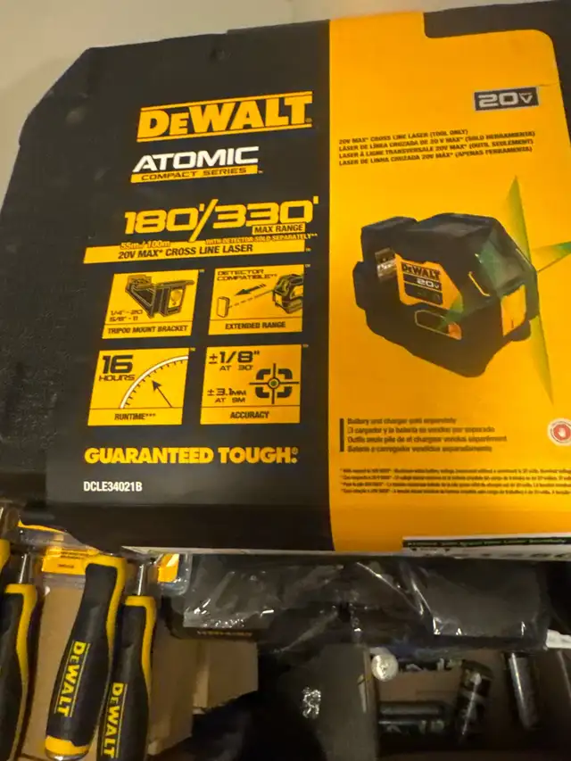 DeWalt 20V Laser in Power Tools in Oshawa / Durham Region - Image 2