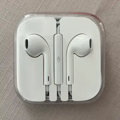 Apple EarPods , View more