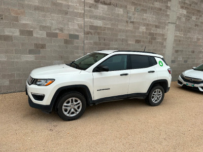 2018 Jeep compass sport LOW KMS, trade available 