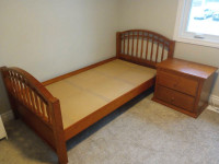 Bedroom Set Bed + Bedside table + Dresser