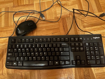Clavier et souris / Keyboard and mouse, View more