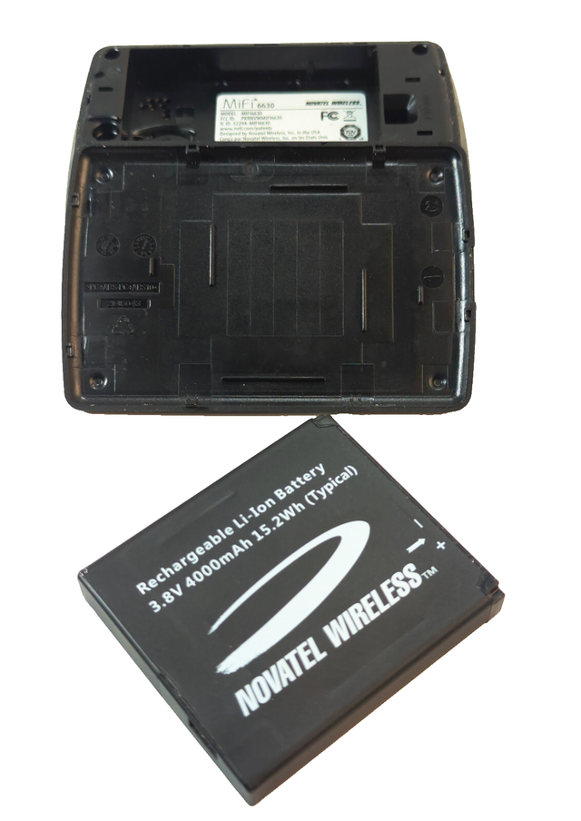 Unlocked Novatel MiFi6630 Wireless 4G Mobile Hotspot WiFi Router in Networking in City of Toronto - Image 6