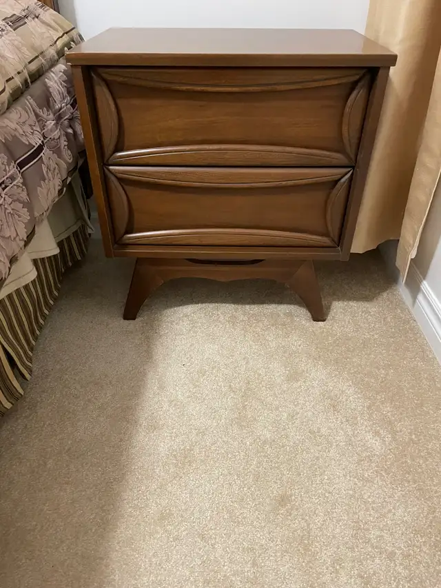 Bedroom furniture in Dressers & Wardrobes in Kingston - Image 6