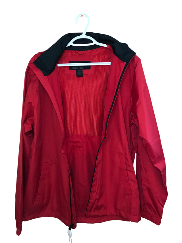 New Light Rain Jacket in Men's in Markham / York Region - Image 6