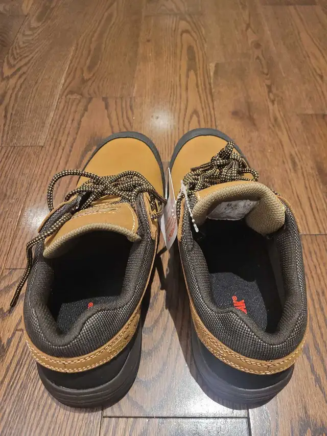 Steel/ composite Toe Shoes- Men Size 9 in Men's in Kitchener / Waterloo - Image 3