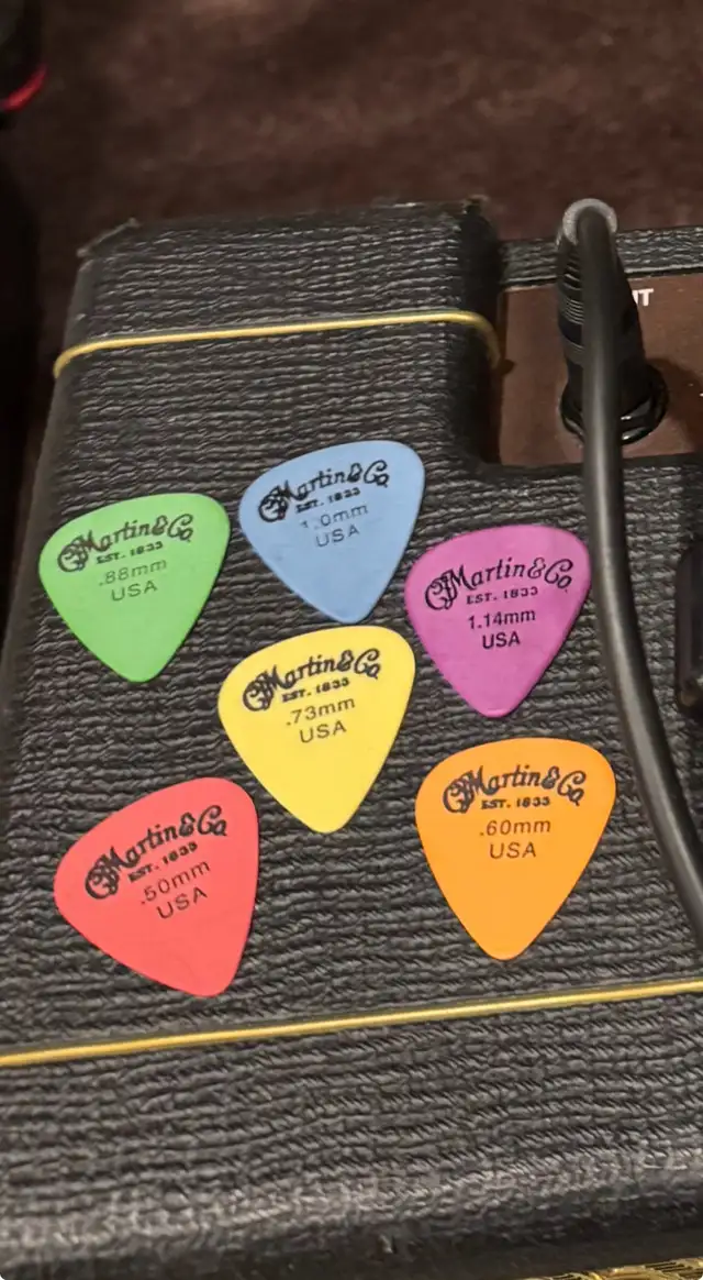 Guitar Picks in Guitars in Barrie - Image 3