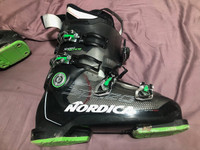 Nordica Speed Machine 110 R ski boots, 28.5   $75