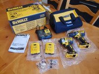 20V Dewalt MAX XR Brushless Drill & Impact Driver w Charger, Bag