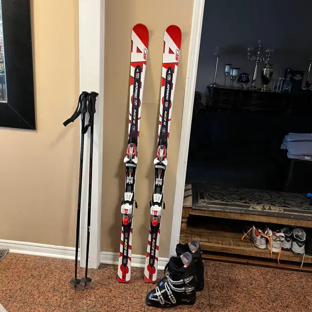 165 Atomic ski with boots and poles  in Ski in Markham / York Region - Image 2