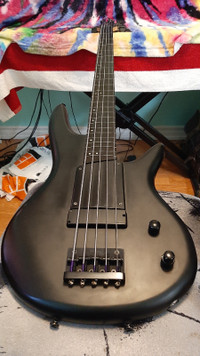 Ibanez GWB35 Fretless 5 Strings Bass