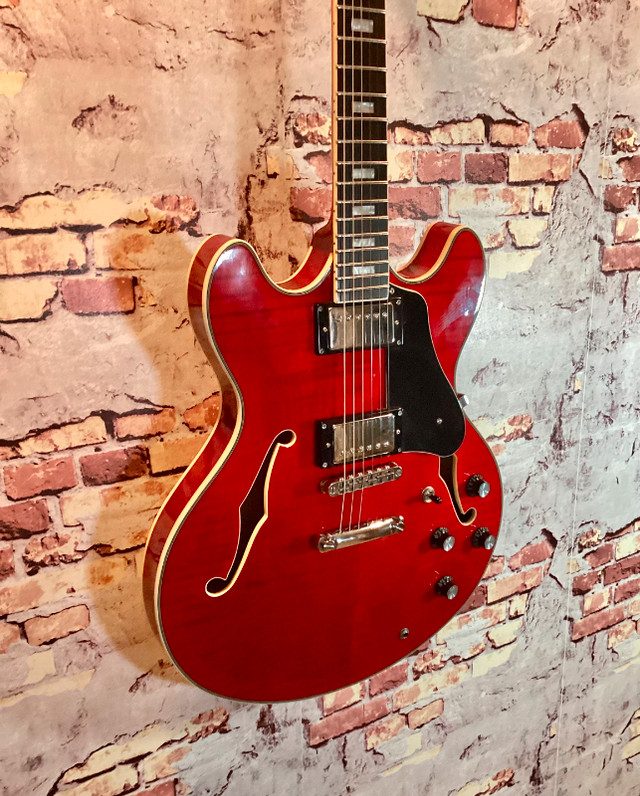 Sire Larry Carlton H7 - pre - Owned in Guitars in Oakville / Halton Region - Image 3