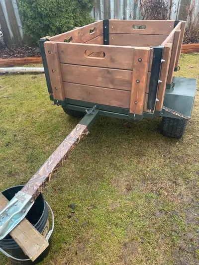 Atv trailer 38x48 1250 lbs stub axle can be converted for the road by adding lights charge the tires