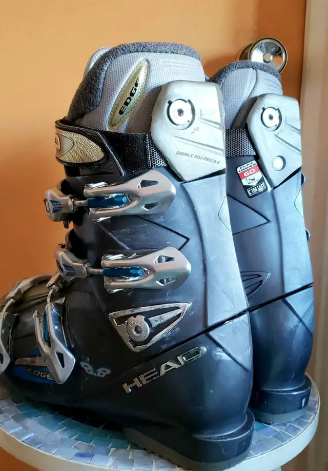 Bottes de skis alpin Head Edge 8.8  taille 26-26.5 USA 8-8.5 in Ski in City of Montréal - Image 7