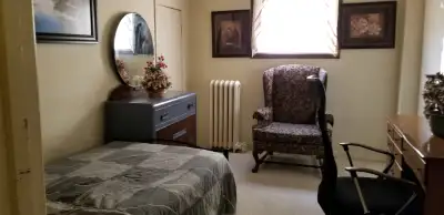 Room for rent near the downtown area and the University.