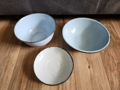 Enamelware bowls for sale. Vintage (possibly antique). Three (3) available. Grey colour + one white...