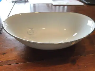 Noritake Virtue - 9 and 7/8 inch oval serving bowl - china, View more