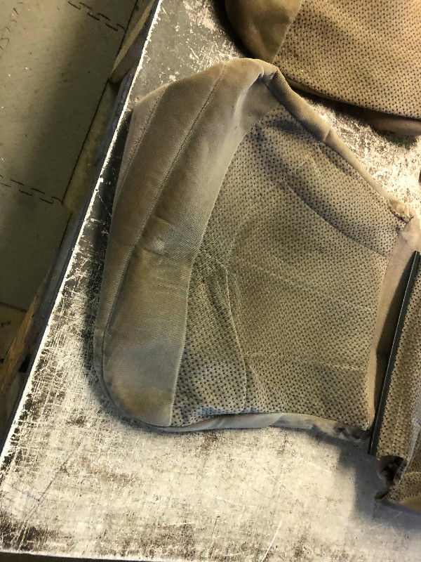 Ford seat covers in Other Parts & Accessories in Edmonton - Image 2