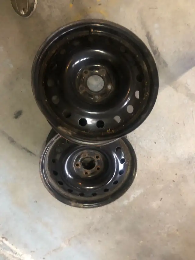 SUV Winter Rims (Two Rims) 17 Inch in Tires & Rims in Markham / York Region - Image 3