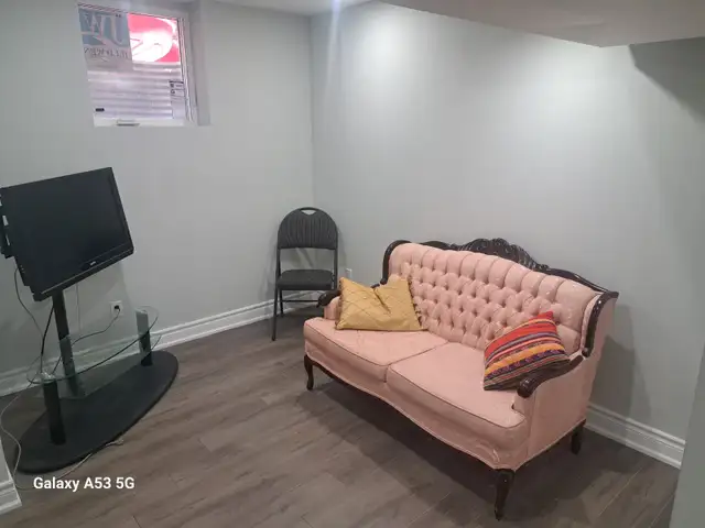 Basement apartment rental (Milton, Ontario) in Ontario in Canada - Image 4