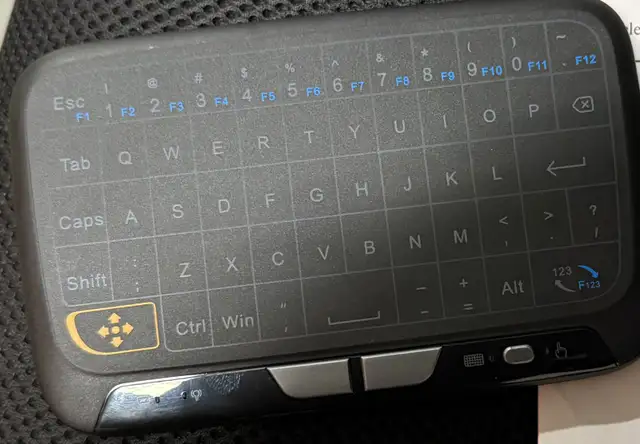 Mini Wireless Keyboard in Mice, Keyboards & Webcams in Mississauga / Peel Region - Image 2