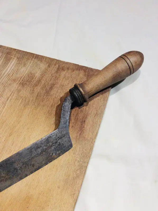 Hachoir antique de tabac. Antiquité. in Arts & Collectibles in Longueuil / South Shore - Image 2