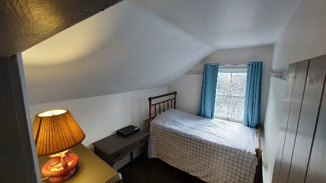Private Room in Kawartha Lakes $550 in Room Rentals & Roommates in Kawartha Lakes