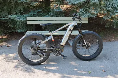 iGO Outland Oka e-Bike, View more