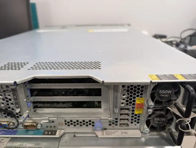 IBM M4 x3650, 2 x 2650v2, 8 hot-swap HDD, dual PS servers in Servers in Ottawa - Image 8