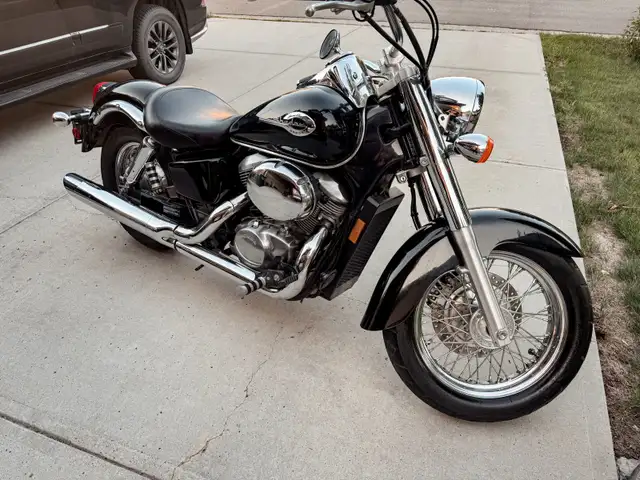 Honda Shadow ACE in Street, Cruisers & Choppers in St. Albert - Image 2