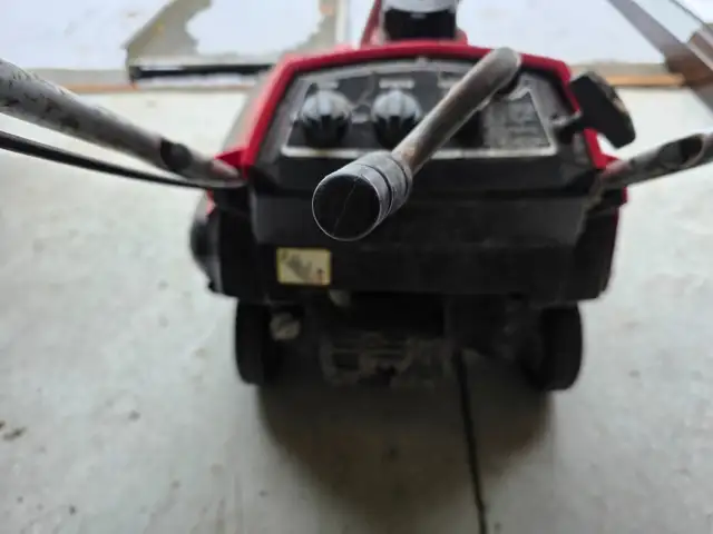 Honda HS35 Snow Blower AS IS in Snowblowers in Windsor Region - Image 3
