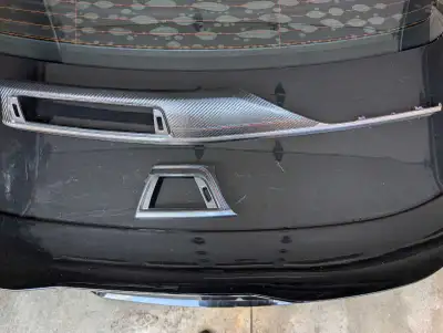 Perfectly intact, nothing broken, it is wrapped.