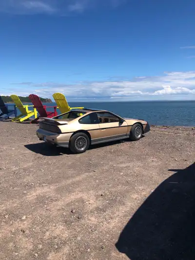 1986 Fiero G T. In excellent shape with 2.8 V6 and 4 speed transmission. 68000 miles.