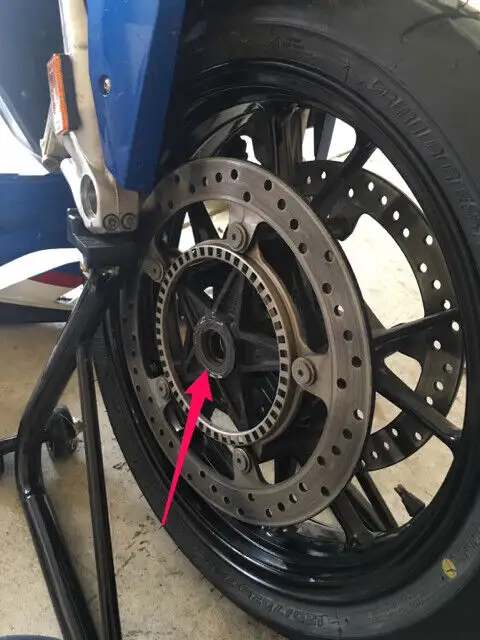BMW oem s1000rr front rim spindle axle shaft bolt wheel holder in Other in City of Toronto - Image 9