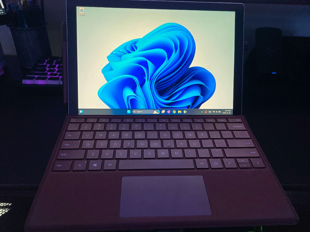 Microsoft Surface Pro 6 *STILL AVAILABLE* in iPads & Tablets in Winnipeg