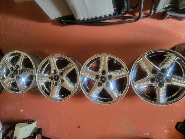 16" Pontiac Rims in Tires & Rims in Thunder Bay - Image 2